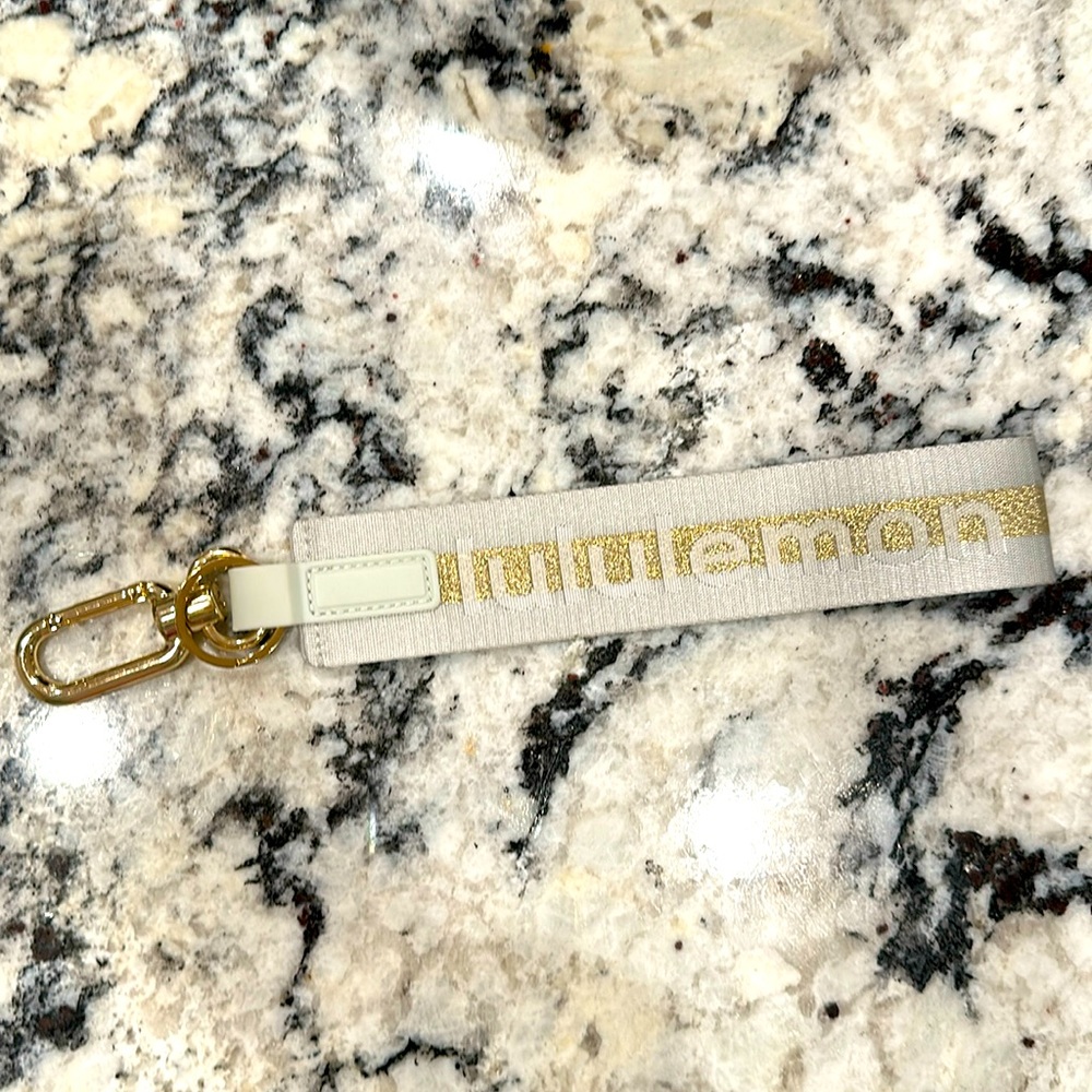 NWOT lululemon never lost keychain!